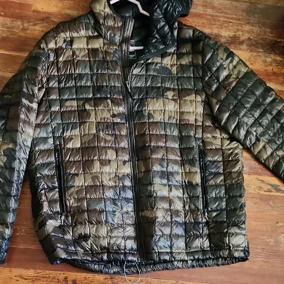 Northface Green And Brown Camo Jacket - Picture 1 of 5